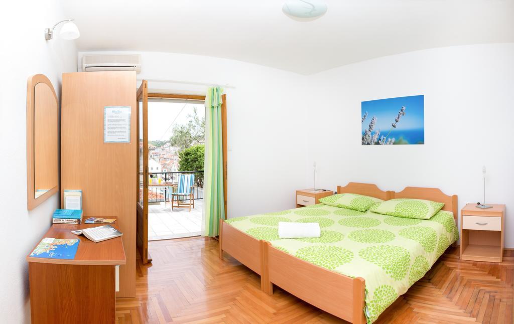 Apartments Olive Tree Hvar Town Exterior photo